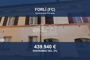 Immobile in asta di 306 m² con più di 5 locali a F