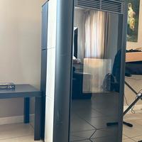 Stufa Lotus Hydro Red di MCZ