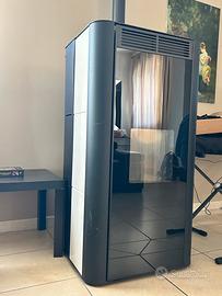 Stufa Lotus Hydro Red di MCZ