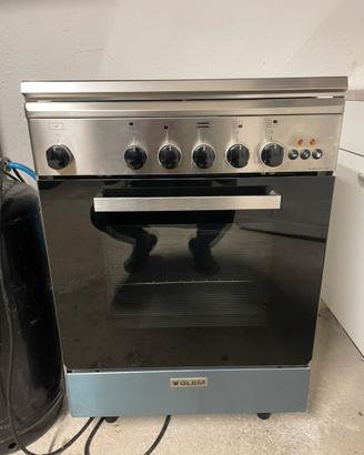 Cucina a gas con forno elettrico