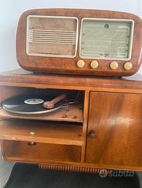 Elegantissima radio d’epoca