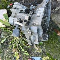 Cambio manuale Peugeot 208 1.2 benzina HM01