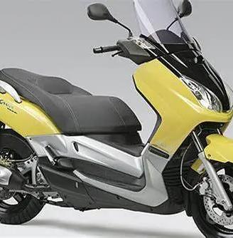 YAMAHA X-MAX 250 04-06 RICAMBI