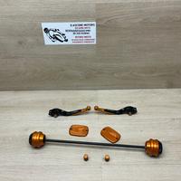 ACCESSORI USATI CON SEGNI TMAX 560