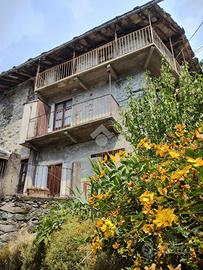 CASA SEMINDIPENDENTE A CERES