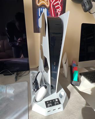 PS5 Digital Edition + Base di Ricarica