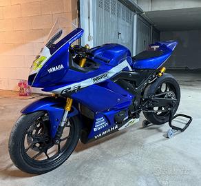 Yamaha R3 pronto pista