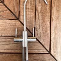 Rubinetto erogatore a due vie supplementare