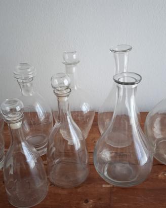 Caraffe e porta liquori in vetro con tappo