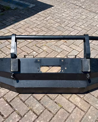 Paraurti uso gravoso bull-bar Nissan Patrol Y61