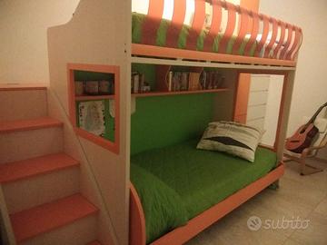 Cameretta con letto a castello Moretti Compact