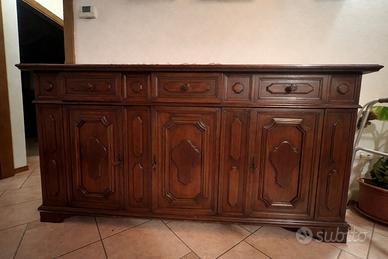 Credenza in legno massello stile classico/rustico