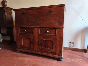Madia rustica antica in legno massello