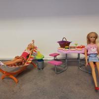 Barbie con set picnic 