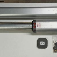 Attuatore oleodinamico BFT LUXB