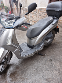 Kymco people s200i