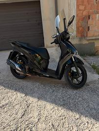 sh 125