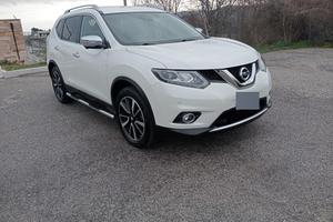 Nissan Xtrail 1.6 diesel Tecna plus 