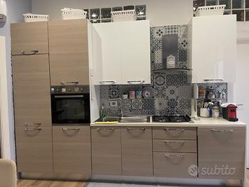 Cucina da 3,30 mt completa