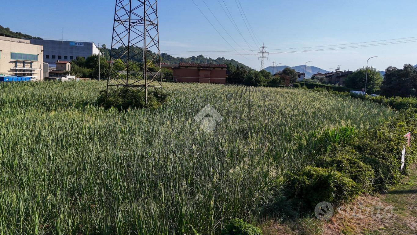 TERRENO A VILLANUOVA SUL CLISI - Vista 4