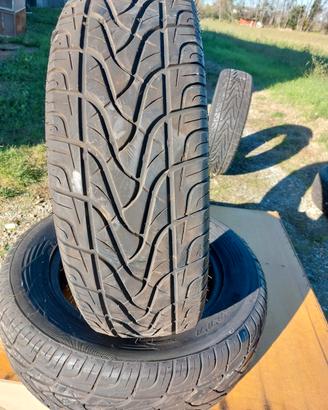 4 Gomme 235/65 R17 108V