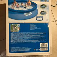 Piscina intex con set per pulizia e mantenimento