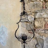 Lampadario in ferro battuto
