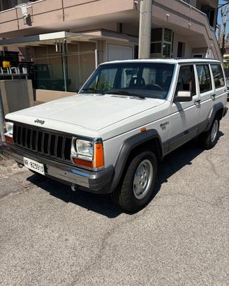 Jeep Cherokee 4.0 gpl