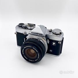 Olympus OM-1 + Olympus 28mm