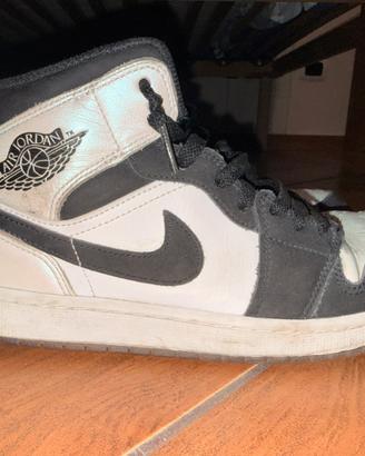 Nike Air Jordan 1 Mid Black/White – Originali