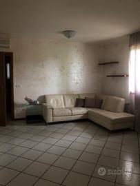 Granarolo dell'Emilia TRILOCALE posizione cenntra