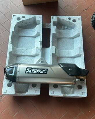 Scarico akrapovic triumph tiger 1200