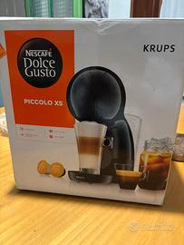 Macchina caffé Nescafé DolceGusto + capsule