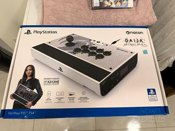 Nacon Daija Arcade Stick PS5/PS4/PC + giochi PS5