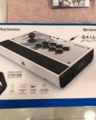 Nacon Daija Arcade Stick PS5/PS4/PC + giochi PS5