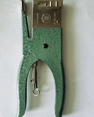 Cucitrice vintage a pinza Artiglio