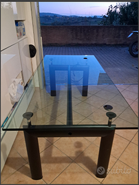 Tavolo di design Le Corbusier