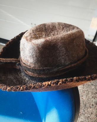 Cappello in feltro lana artigianato