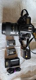 Nikon D7000 con obiettivo