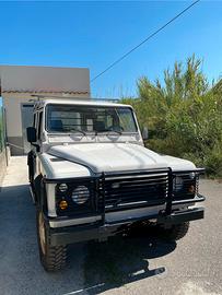 Land rover defender 90