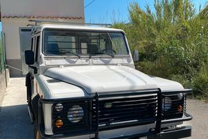 Land rover defender 90