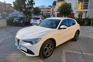 Alfa Romeo Stelvio 2.2 t Sport Tech rwd 160cv auto