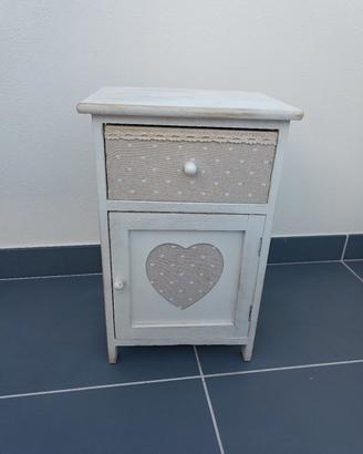 comodino stile shabby chic 