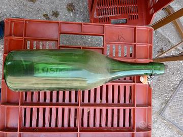 Bottiglie con macchinetta