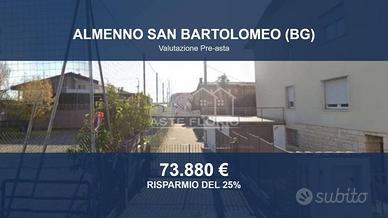 Immobile in asta di 175 m² con box auto a Almenno 