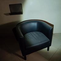 sedie in pelle nera 