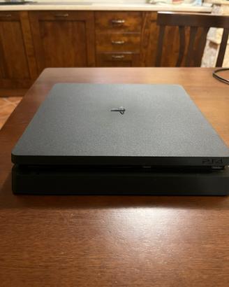 PlayStation 4 Slim 500GB + Controller Originale