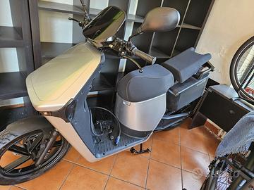 Scooter elettrico WOW 775 nuovo 125