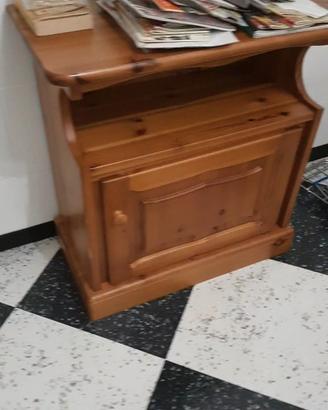 Casapanca, tavolo, sedia e mobiletto 