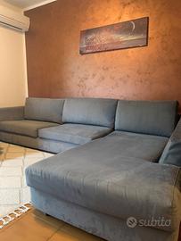 Divano Angolare Penisola in Microfibra Antigraffio